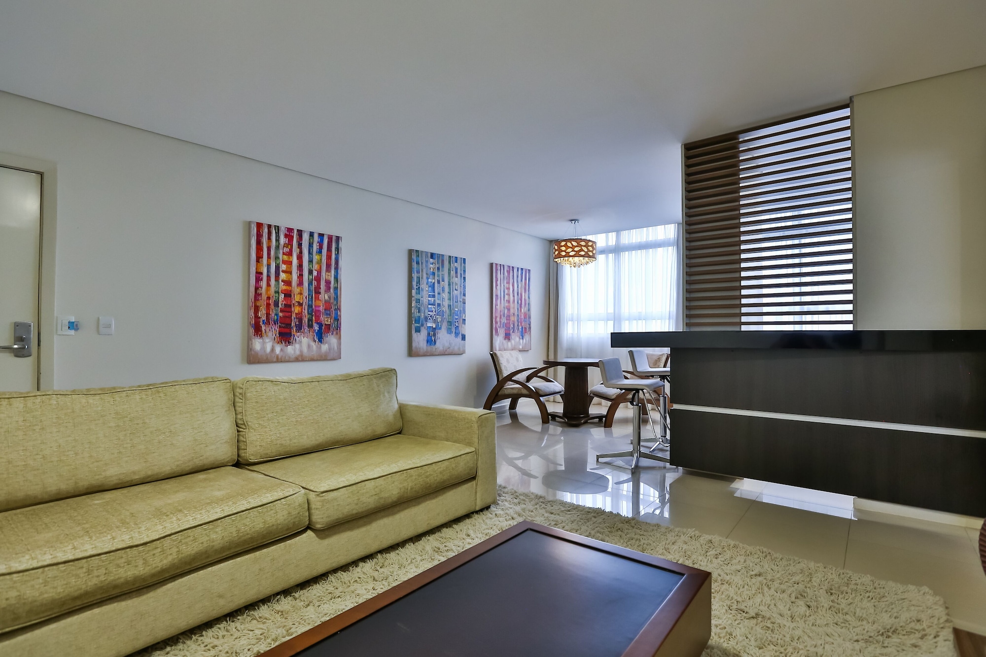 皇家特大床套房