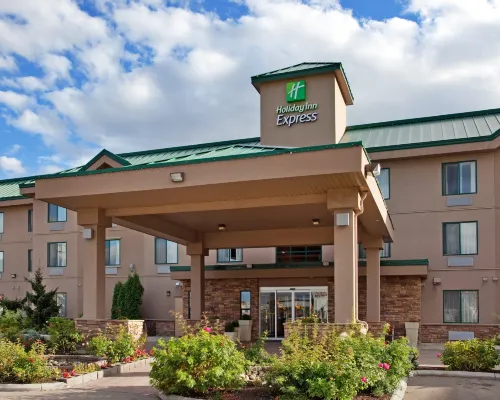 Holiday Inn Express & Suites VERNON by IHG Hotels in Vernon