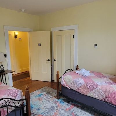 Premium Single Room, 2 Twin Beds, Garden View