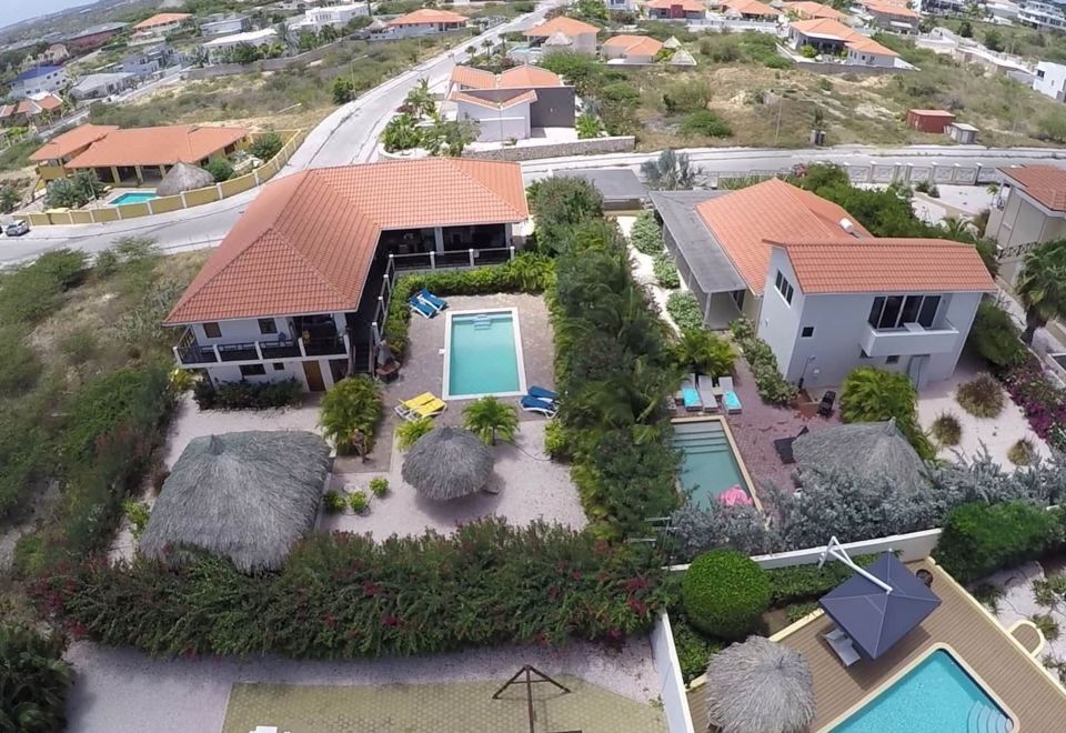 Hotel Holiday Villa Near the Beach in Luxurious Royal, Exterior, Hotel Exterior