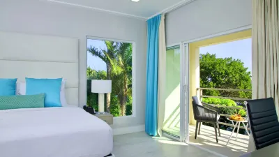 La Vue Boutique Hotel & Beach Club Отели в г. 
