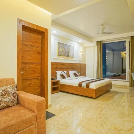 Hotel Nirvana Bliss, Behind Parmarth Niketan