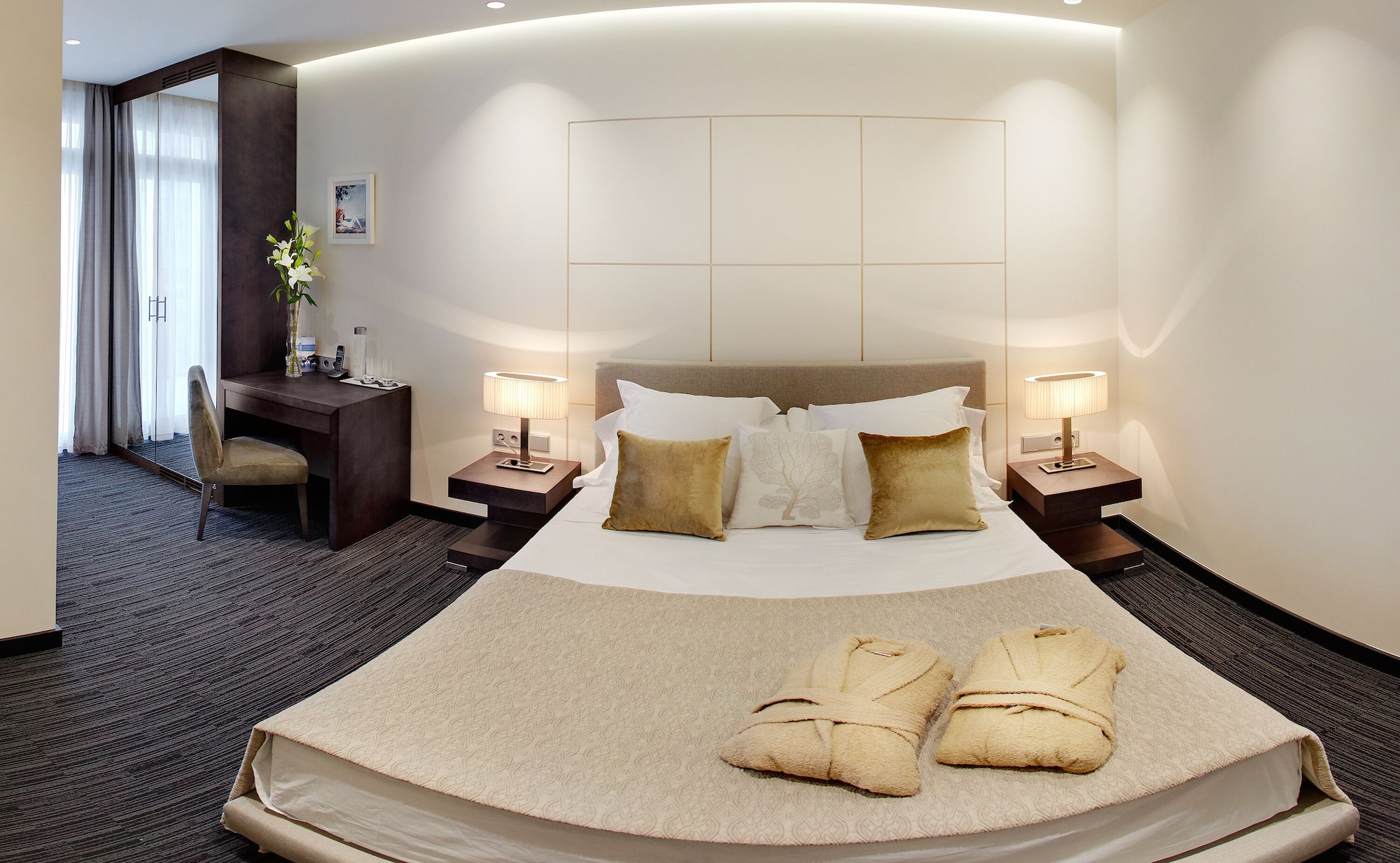 带露台的舒适双人间