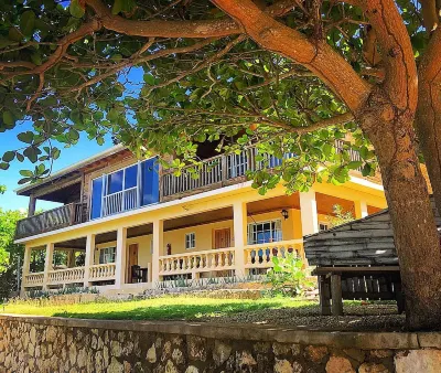 The Westender Inn Hotel a 