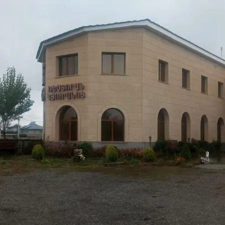 VanHotel Отели в г. Севан