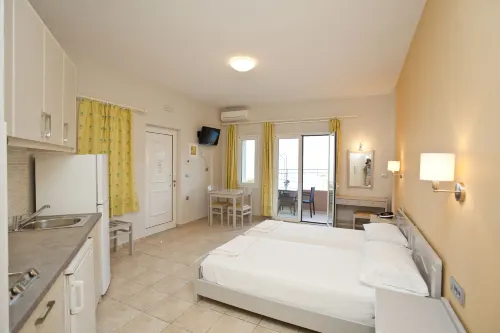Phaedra Hotel