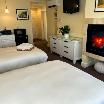 Superior Room, 1 Bedroom, Private Bathroom, City View Lotus Provincetown Promo Code