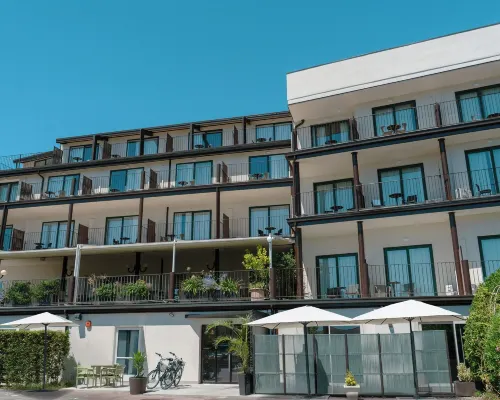 AHG Riva Del Sole Wellness Hotel - Adults Only Hôtels à : Moniga del Garda