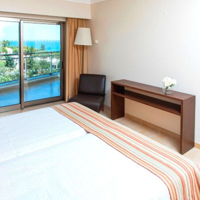 Superior One-Bedroom Apartment with Sea View Alfagar Aparthotel Promo Code