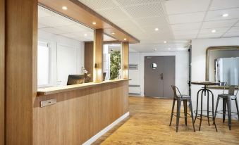 Séjours & Affaires Serris Rive Gauche - Housity