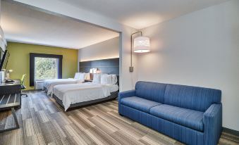 Holiday Inn Express & Suites Clearwater/US 19 N
