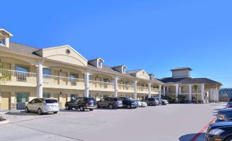 Americas Best Value Inn and Suites Houston Highway 6 & Westpark