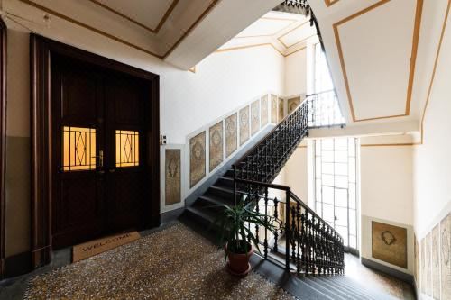 两卧室的房子-附楼