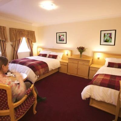 Deluxe Family Room Gateway Hotel Promo Code