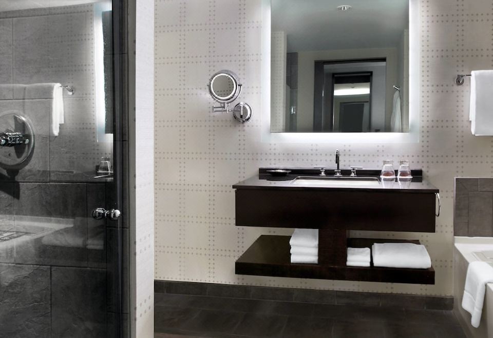 至尊豪华城景特大床房