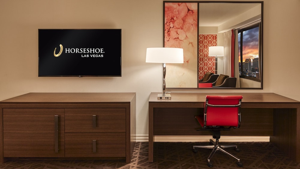 HORSESHOE LAS VEGAS - Updated 2023 Prices & Hotel Reviews (NV)