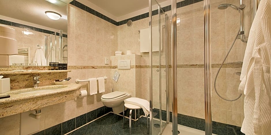 典雅大床间 - 带阳台