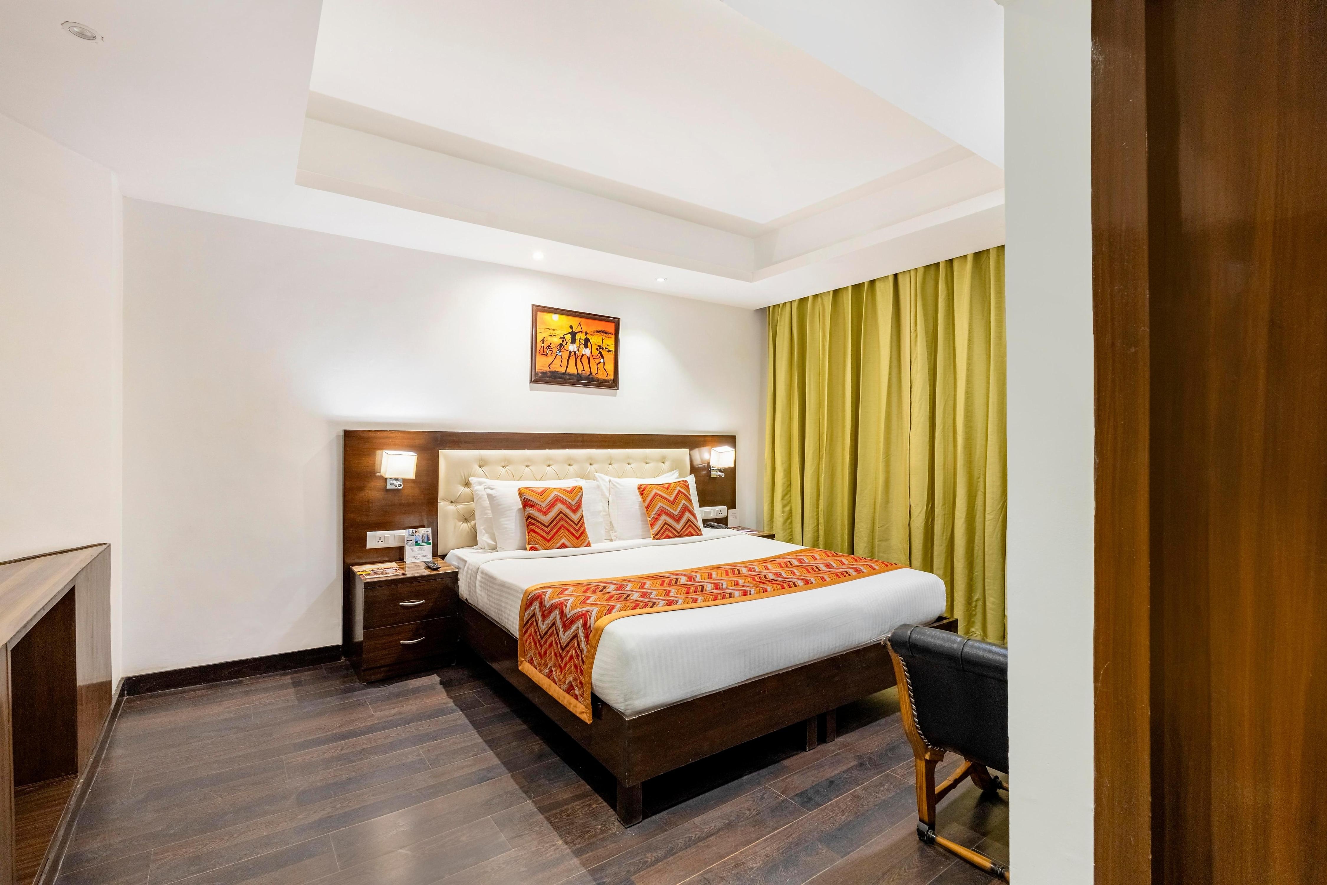 经典客房， 1 张双人床， 冰箱， 山腰