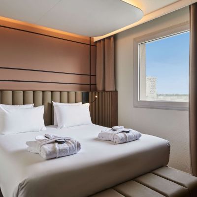 Privilege Room With Double Bed Hotel La Place Nanterre La Défense Promo Code