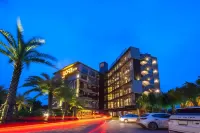 Loft Mania Boutique Hotel