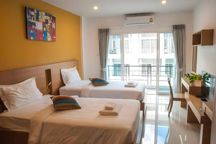 ห้องพื้นฐานสำหรับสามท่าน