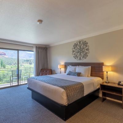King Room With Balcony Cedars Resort Promo Code