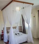 Calabash Hotel Hotele w: 