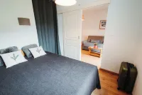 Vacancéole - le Domaine de la Vallée d'Ax Hotel di 
