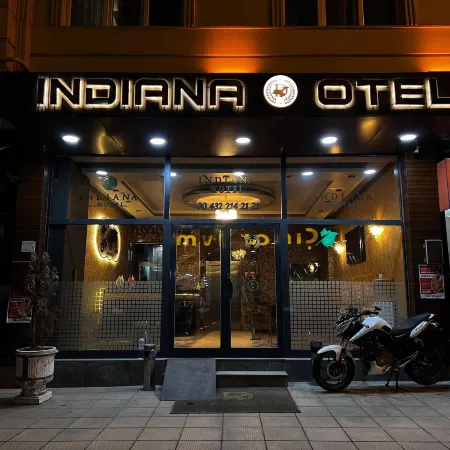 InDİANA Hotel Отели в г. Ван