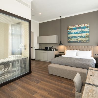 Junior Suite QUENTIN PRAGUE HOTEL Promo Code