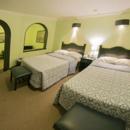 Hotel Leon