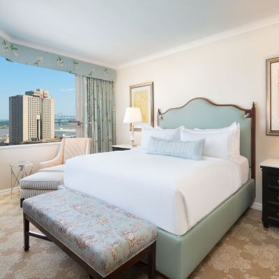 Premium King Suite Windsor Court Hotel Promo Code