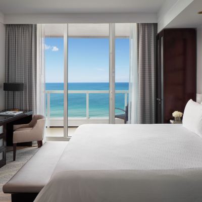 Sorrento One Bedroom Oceanfront Suite Fontainebleau Miami Beach Promo Code