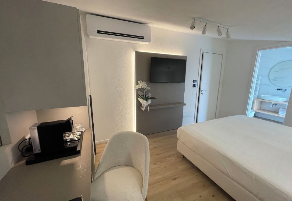 经济型双人房/双床房， 私人浴室， 山景