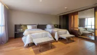 Mona Hotel
