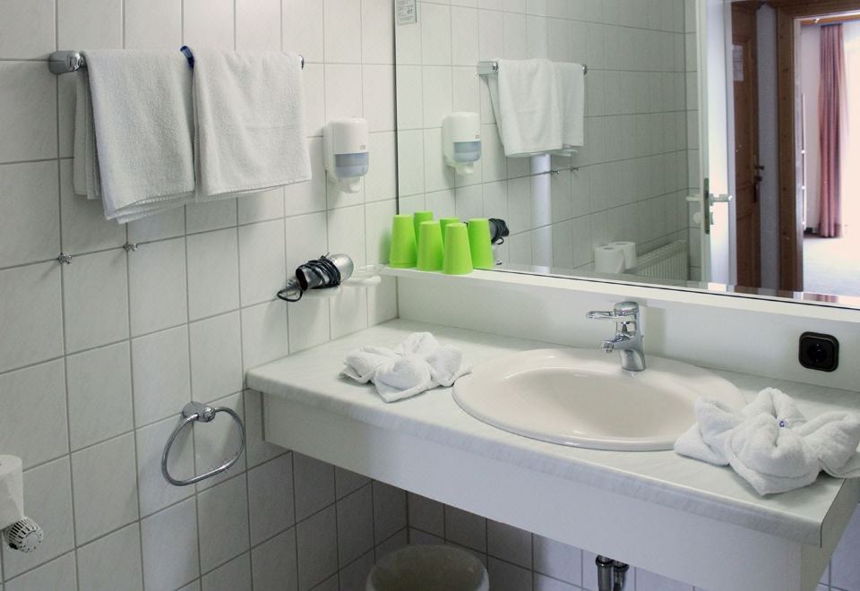 山景家庭间 - 带阳台