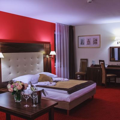 Basic Two-Bedroom Apartment Hotel Pikul Promo Code