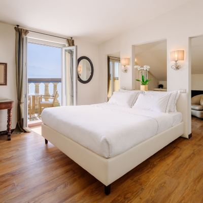 Executive Junior Suite, Balcony, Lake View Hotel Royal Victoria by R Collection Hotels Promo Code