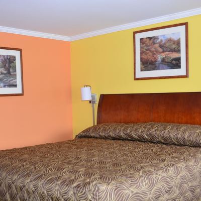 Standard King Room Harmony Inn Promo Code