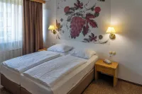 Hotel Piramida