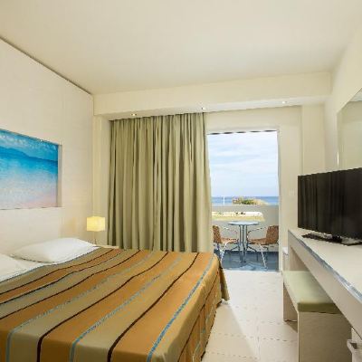 Double or Twin Double Room Sea View