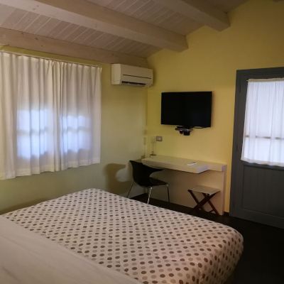 Superior Double or Twin Room with Hill View