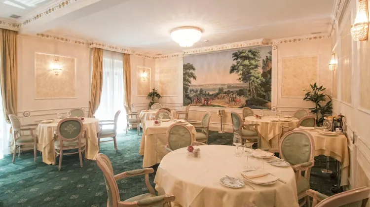 インターコンチネンタル ローマ アンバシアトーリ パレス 食事・レストラン