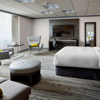 特大床一室房（帶梳化床） 哈特福德/温莎機場萬豪酒店優惠