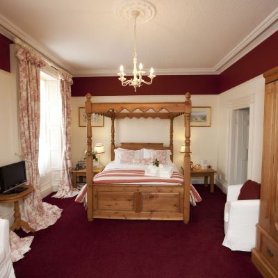 Deluxe King Room Dufferin Coaching Inn & Hall Promo Code