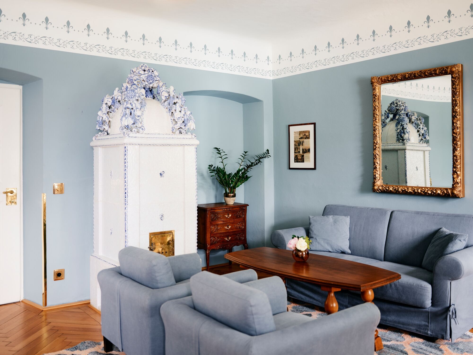 传统套房，1卧室，带露台，湖景（温莎）