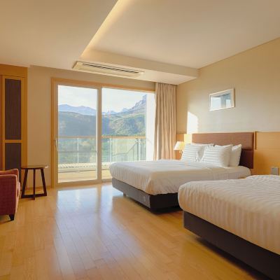 [Wow Pkg] Sonocalm Hotel(No Cooking/Seorak Mountain/Familytwin)-Hot Spring Sauna For 2 People 델피노 쿠폰