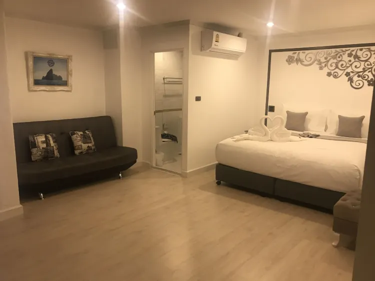 Deluxe Double Bed Room With Balcony