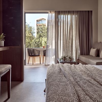 Family Suite, Pool Access (Friends And Family Swim Up Suite) Contessina Hotel Promo Code