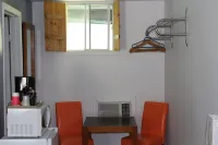 Two Rivers Motel Hotele w: 